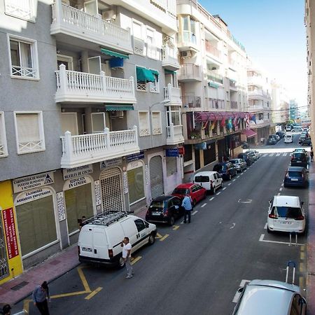Holiday La Loma Apartment Торрев'єха Екстер'єр фото
