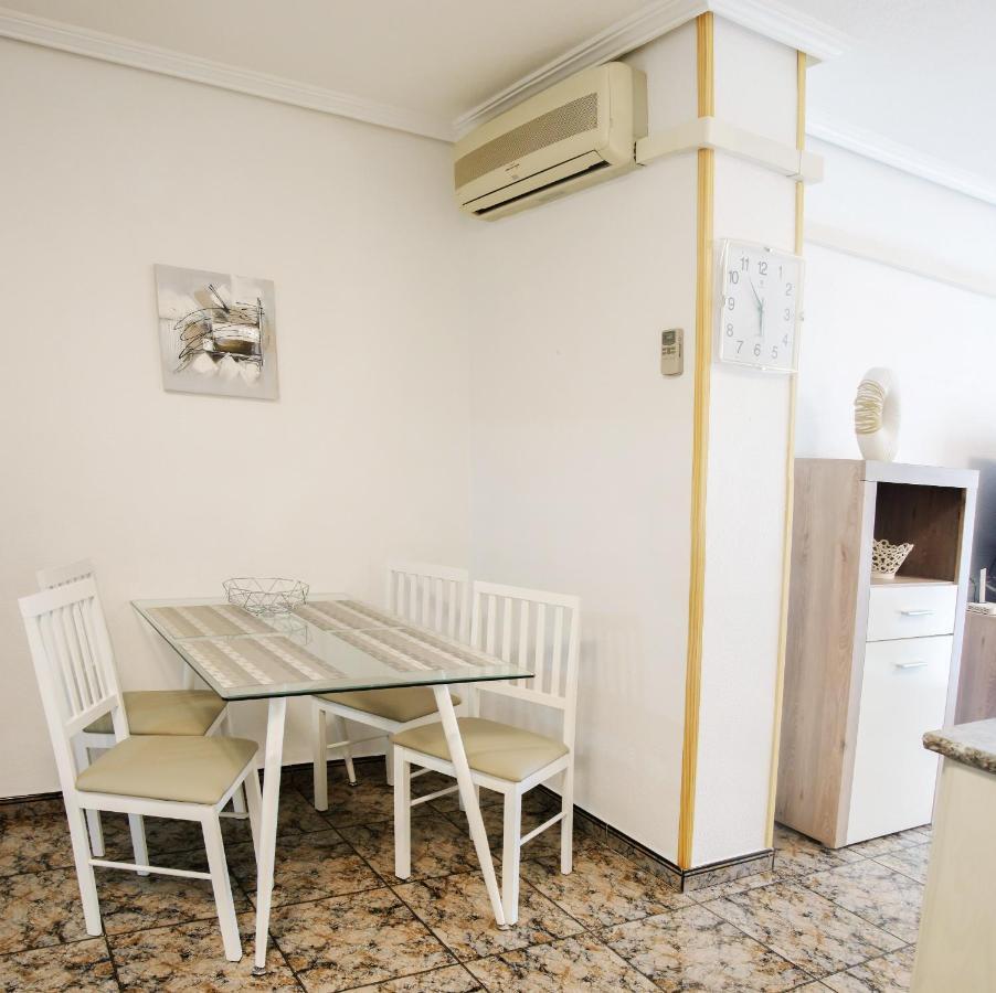 Holiday La Loma Apartment Торрев'єха Екстер'єр фото