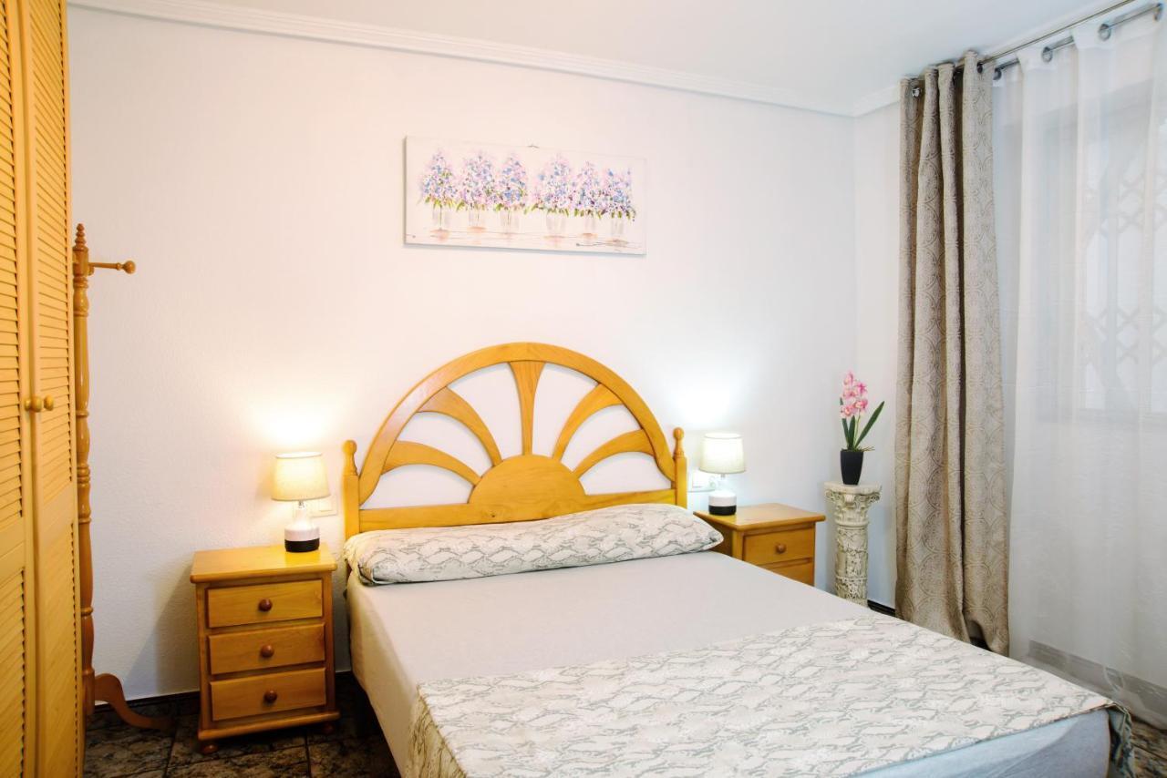 Holiday La Loma Apartment Торрев'єха Екстер'єр фото