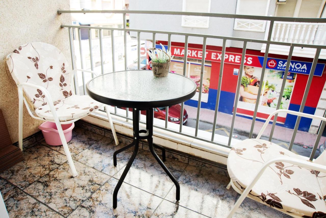 Holiday La Loma Apartment Торрев'єха Екстер'єр фото